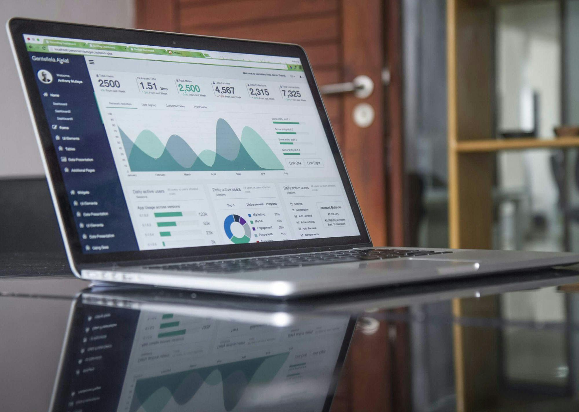 Learn how to create compelling data visualizations in carousel format using AI. Transform complex data into engaging, swipeable stories.